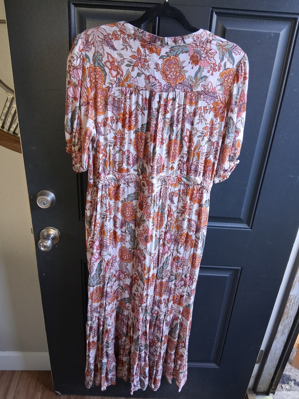 Floral Button-Front Maxi Dress — Cream with Rust Floral - Picture 5 of 6